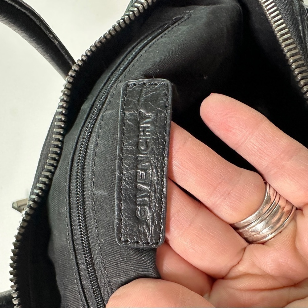 Vintage Givenchy Black Leather Croc Embossed Antigona Bag - Picture 7 of 14